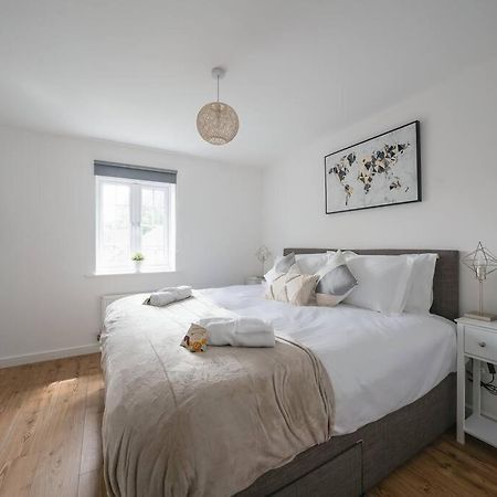 Stylish 2-Bed Home - For Company Contractor And Leisure Stays - Nec, Airport, Hs2, Contractors, Resort World เบอร์มิงแฮม ภายนอก รูปภาพ
