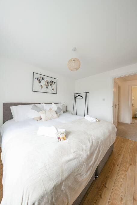 Stylish 2-Bed Home - For Company Contractor And Leisure Stays - Nec, Airport, Hs2, Contractors, Resort World เบอร์มิงแฮม ภายนอก รูปภาพ