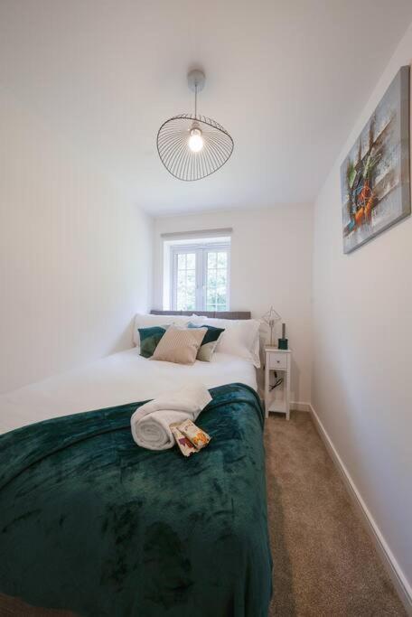 Stylish 2-Bed Home - For Company Contractor And Leisure Stays - Nec, Airport, Hs2, Contractors, Resort World เบอร์มิงแฮม ภายนอก รูปภาพ