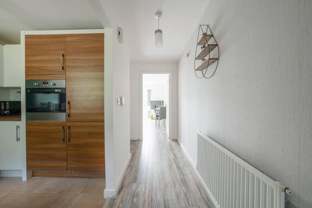 Stylish 2-Bed Home - For Company Contractor And Leisure Stays - Nec, Airport, Hs2, Contractors, Resort World เบอร์มิงแฮม ภายนอก รูปภาพ